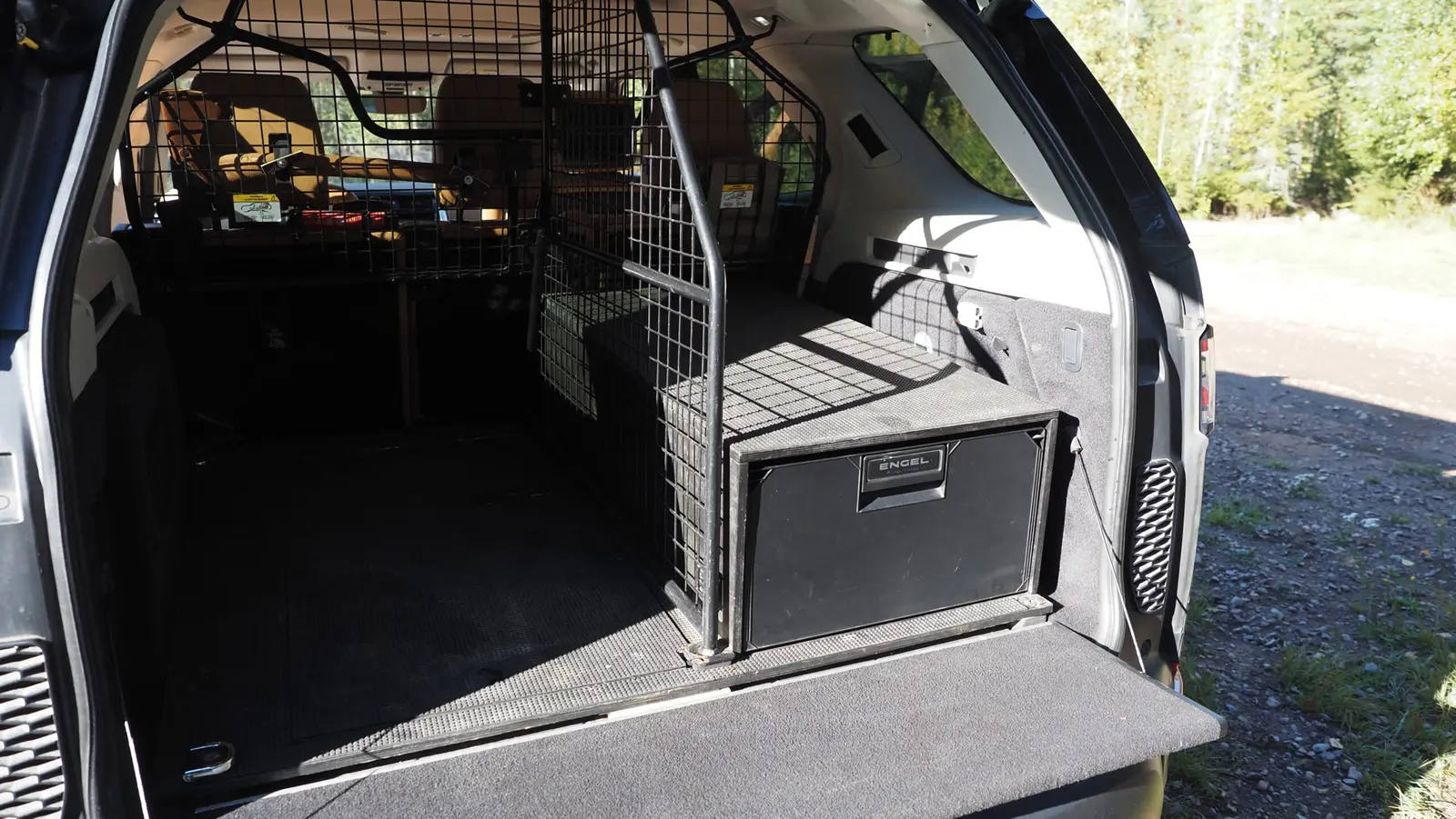 Trunk with drawer system