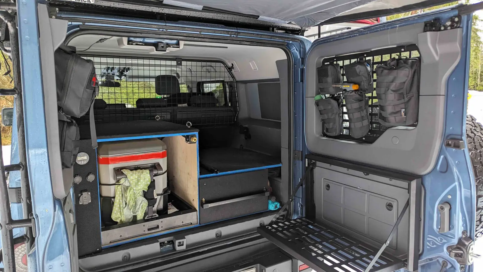 Drawer system in the trunk