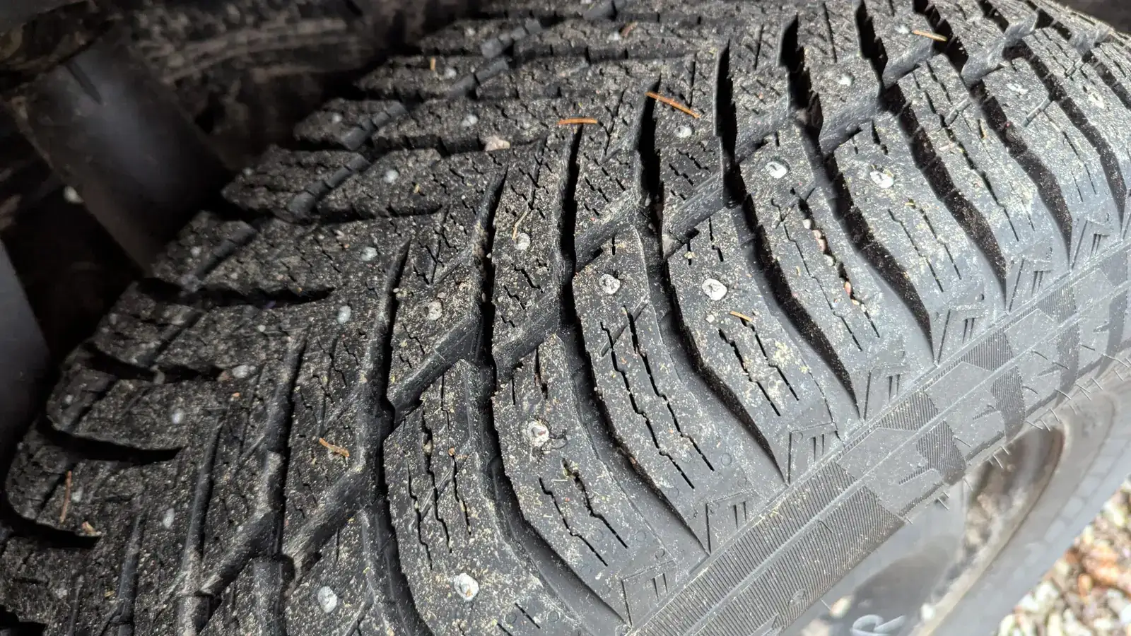 Nordic studded winter tyres