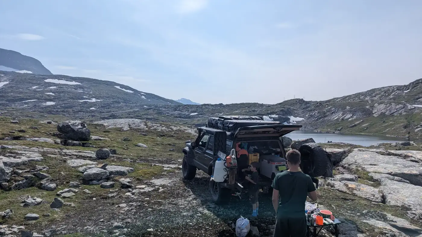 Lunch break with the Jeep in the high mountains